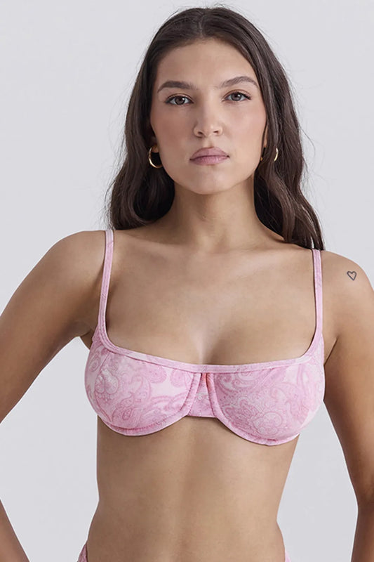 XS