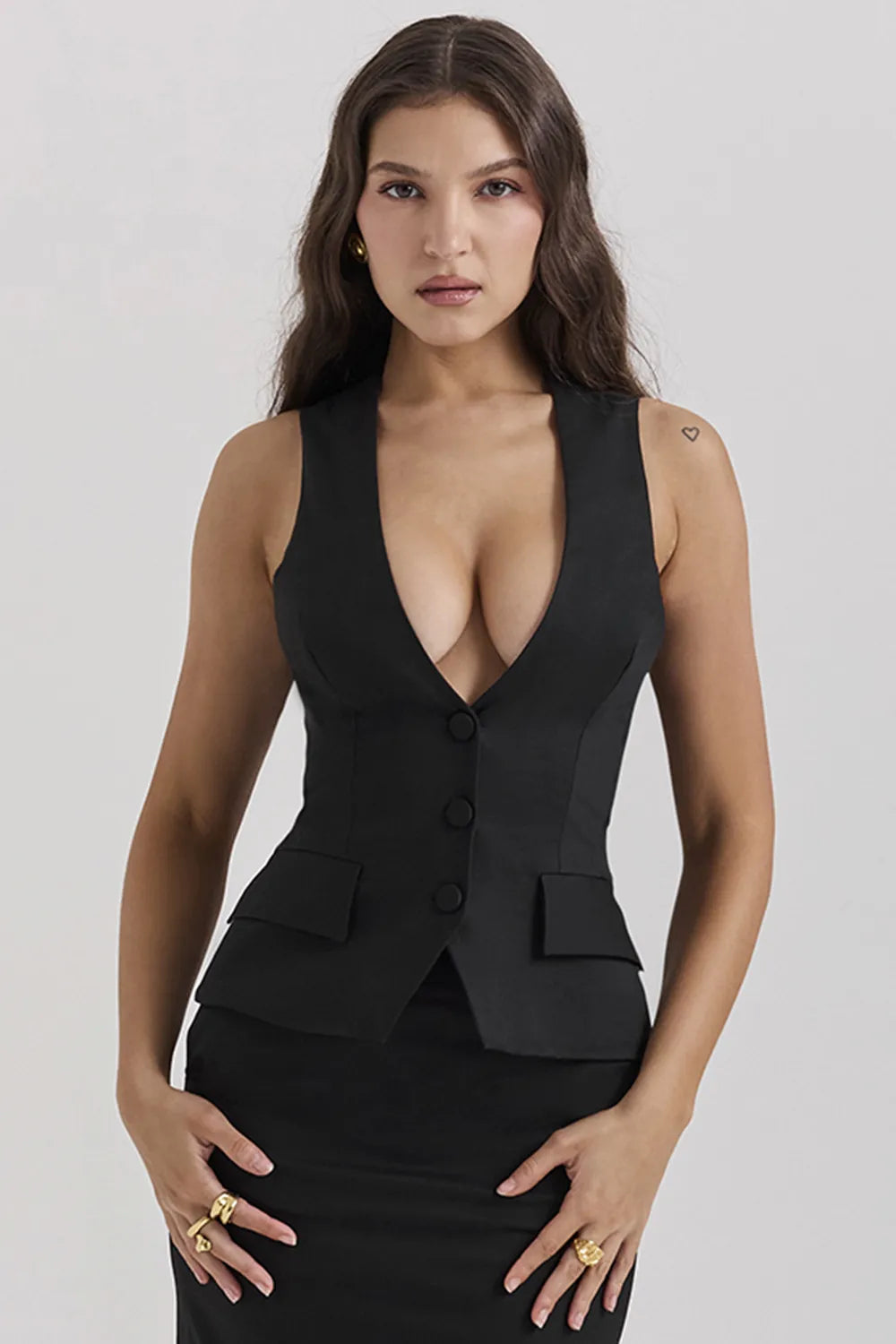 Juliet Black Sleeveless Tuxedo Top