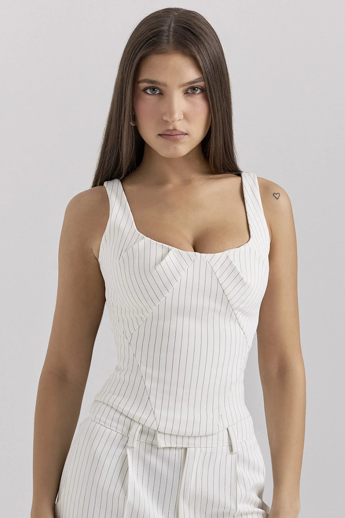XS