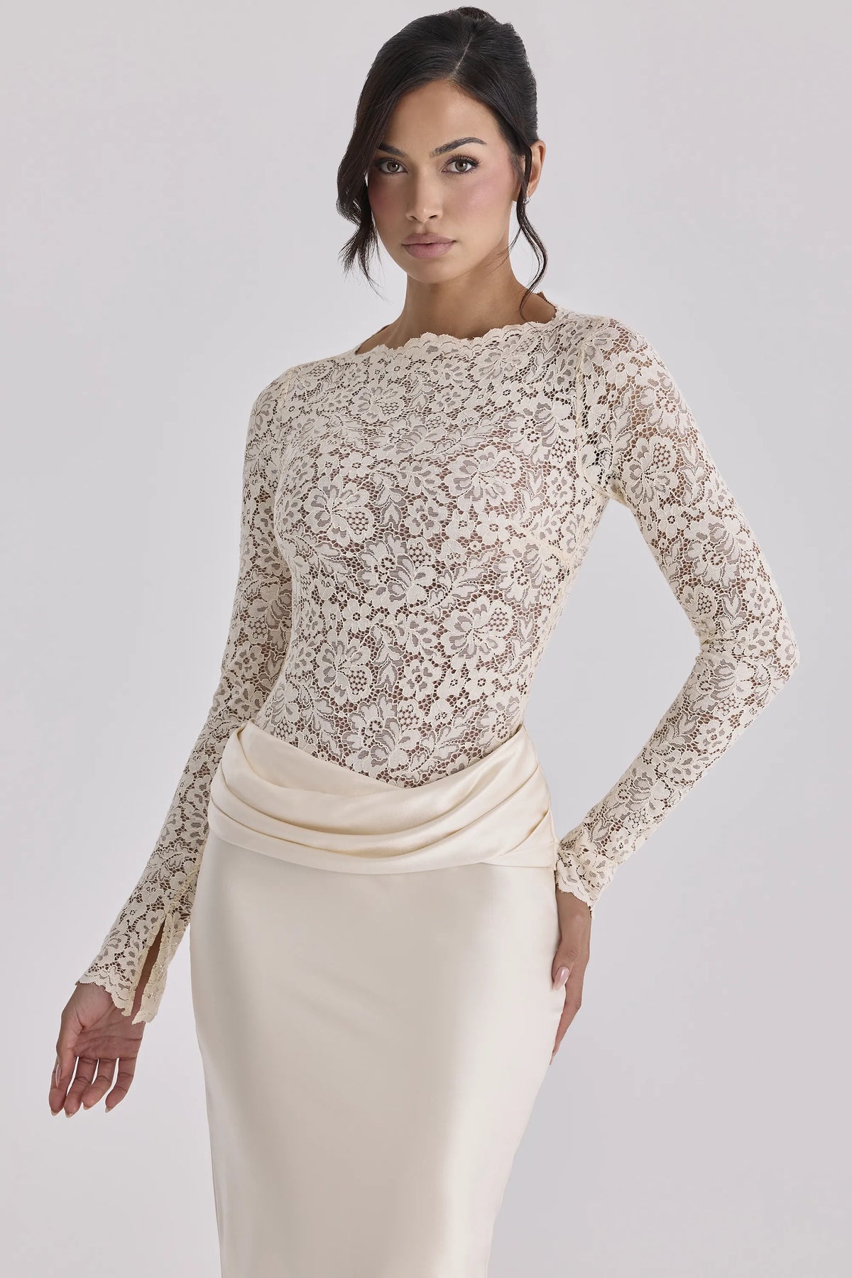 Ellie Vintage Ivory Lace Long Sleeve Bodysuit